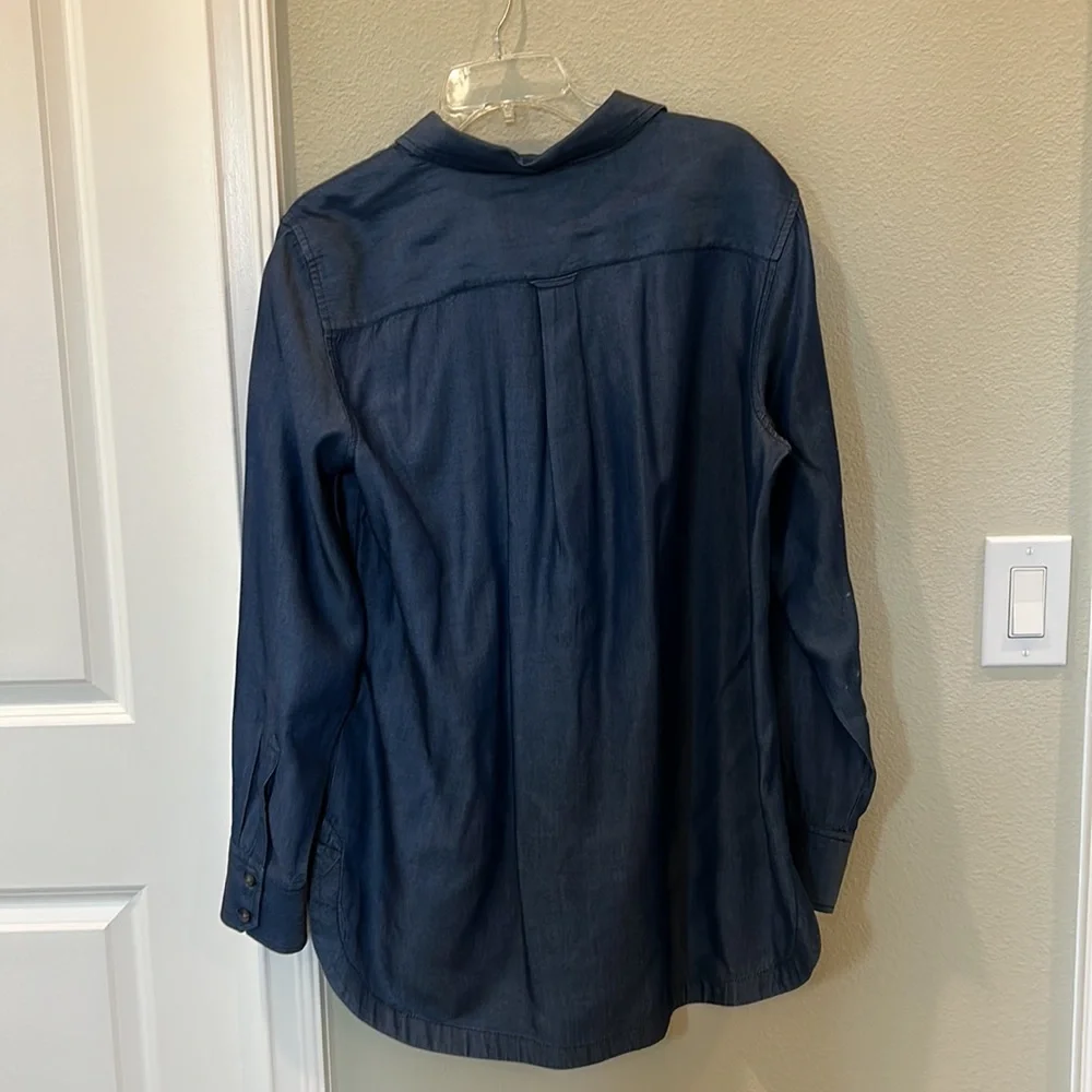 Banana Republic Parker Blue button down Oversized Shirt (read description)